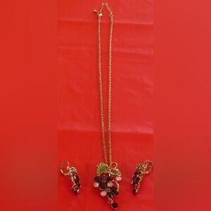 Vintage Grapes Necklace Earrings Set
